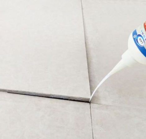 绍兴瓷砖空鼓维修公司分享卫生间瓷砖脱落的原因可能有以下几点
